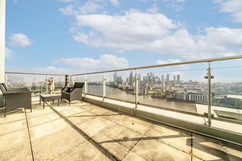 3 bedroom flat for sale, George Beard Road, London SE8