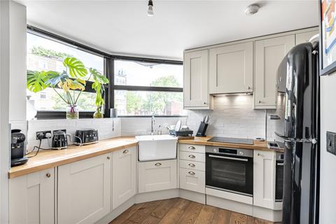 2 bedroom flat for sale, Northbourne Road, London, SW4