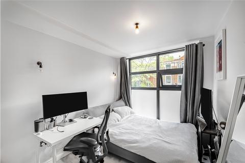 2 bedroom flat for sale, Northbourne Road, London, SW4
