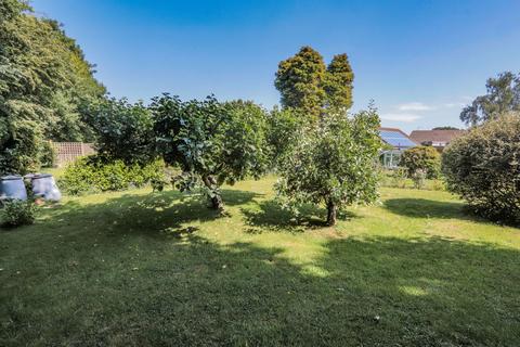 undefined, 1.4 Miles From Etchingham Mainline Station in Hurst Green