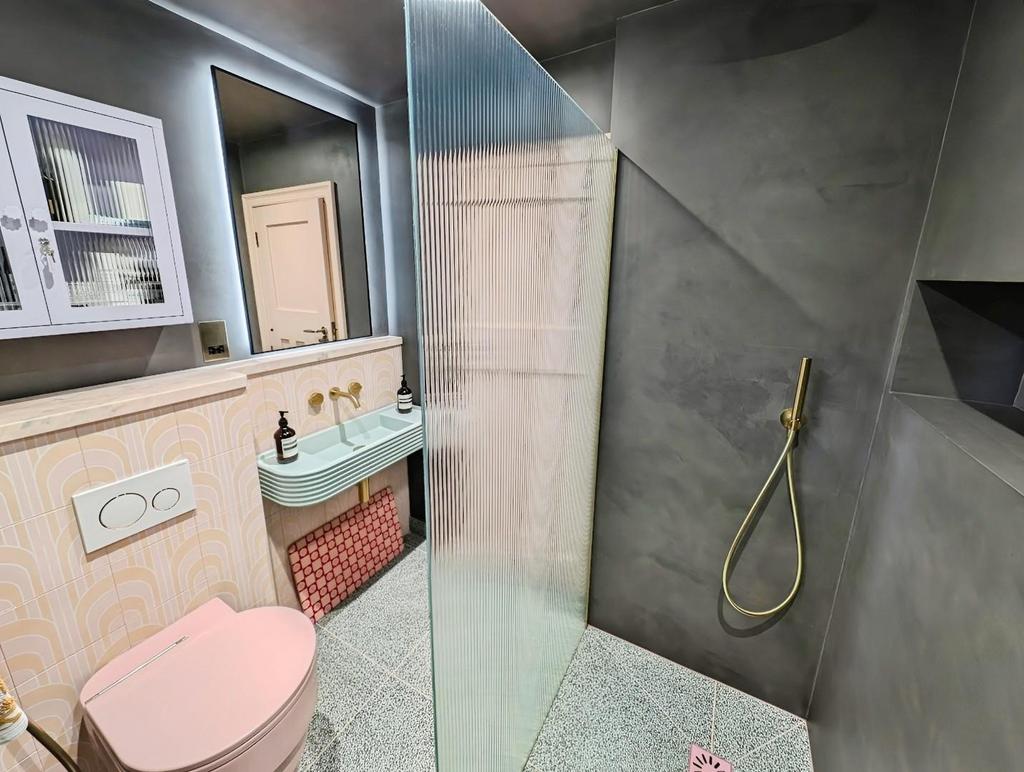 Shower.jpg