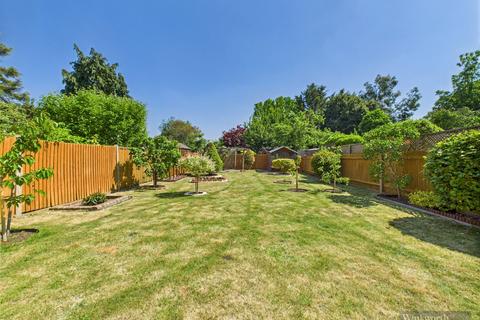4 bedroom semi-detached house for sale, The Byeways, Surbiton KT5