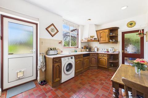 4 bedroom semi-detached house for sale, The Byeways, Surbiton KT5