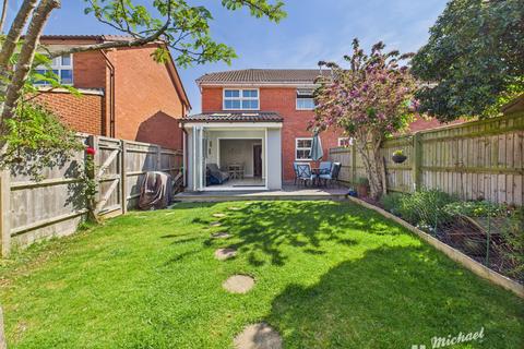 14 Jane Close, Aylesbury, HP21 9YG