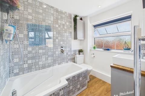 14 Jane Close, Aylesbury, HP21 9YG