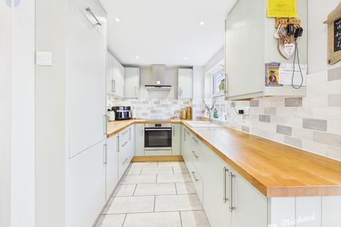 14 Jane Close, Aylesbury, HP21 9YG