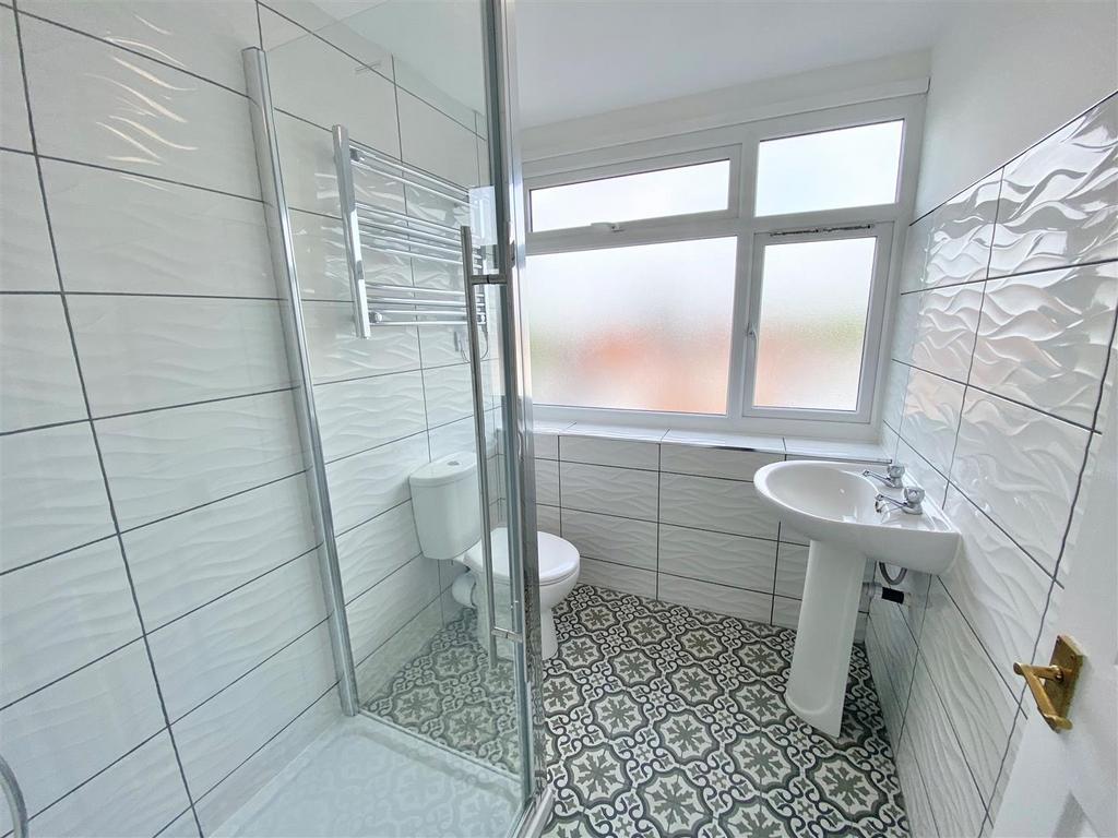 Shower Room.jpg