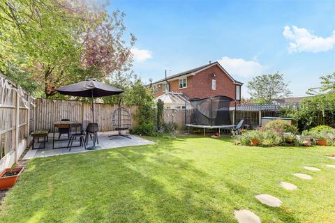 8 Badger Close, Hucknall, Nottingham, NG15 6TU