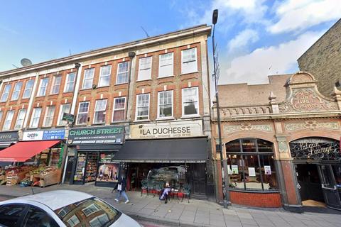 Property to rent, Stoke Newington Church Street, London N16