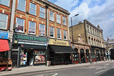 Property to rent, Stoke Newington Church Street, London N16