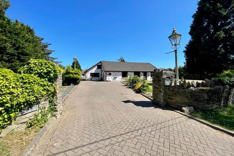 5 bedroom detached house for sale, Barrack Road, West Parley, Ferndown