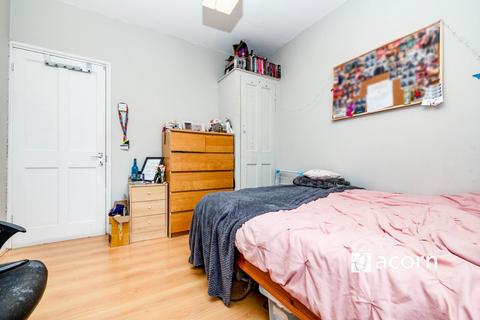 3 bedroom flat to rent, Falmouth Road London SE1