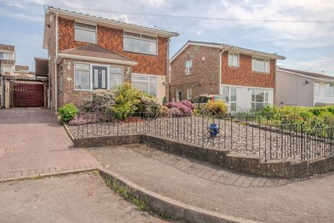 3 bedroom detached house for sale, Alder Close, Pontypool NP4