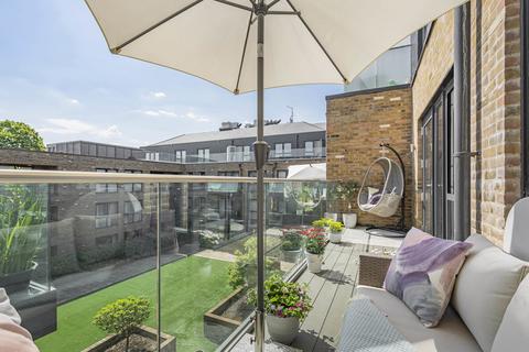 Swan Street, Isleworth, TW7