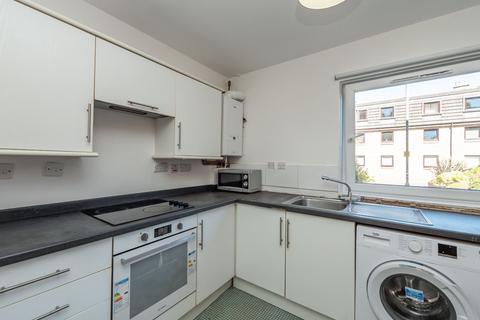 2/4 Belhaven Place, Edinburgh, EH10 5JN