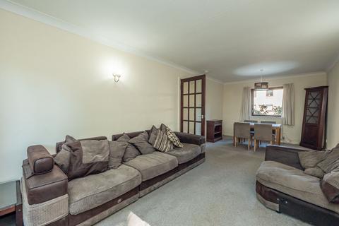 2/4 Belhaven Place, Edinburgh, EH10 5JN