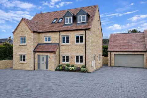 5 bedroom detached house for sale, 3 Sterling Court, Kettering NN14