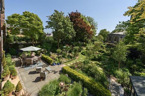 Mulberry House Barbican Terrace, Barnstaple, EX32 9HH