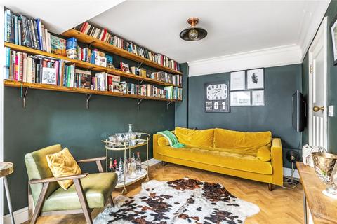 39 Chart Lane, Reigate, RH2 7DZ
