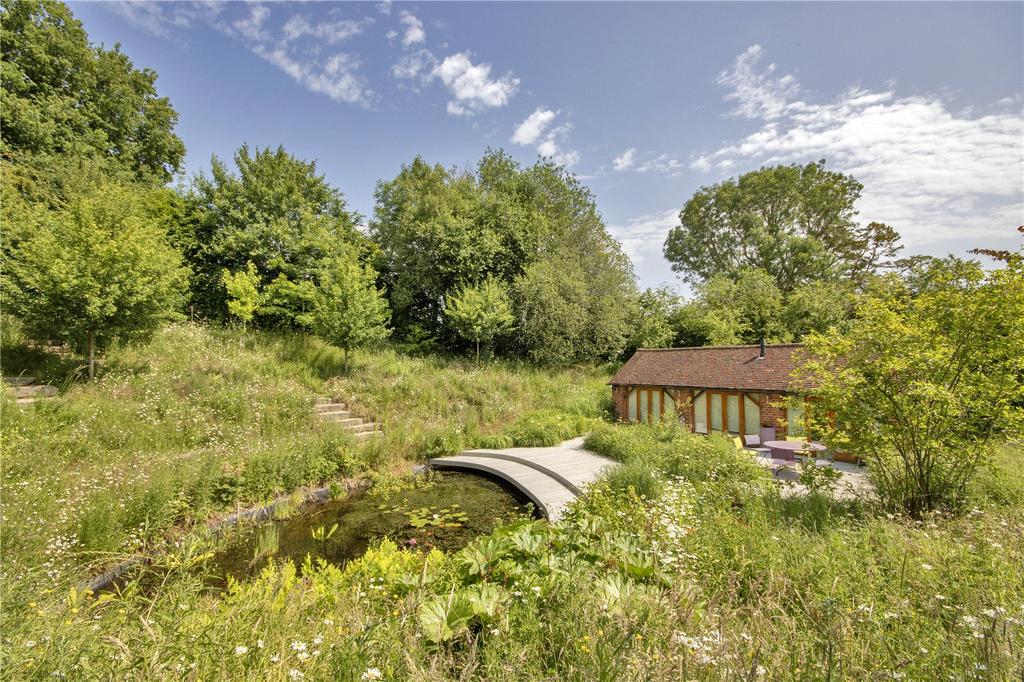 Annexe/Flower Garden