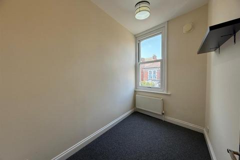 2 bedroom flat for sale, Stansted Road, Southsea