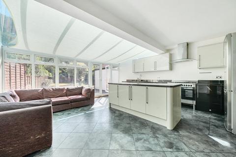 84 Pickhurst Rise, West Wickham, BR4 0AN
