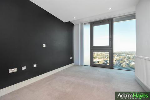 undefined, Kingsway, North Finchley N12