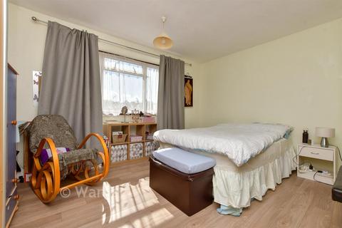 3 bedroom semi-detached house for sale, Nickleby Close, Rochester, Kent