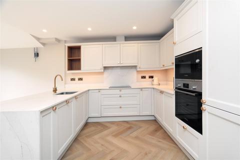 2 bedroom detached house for sale, Pyne Road, Surbiton KT6
