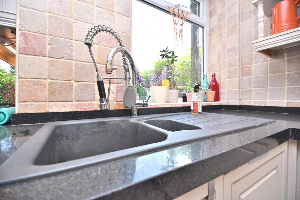 Chorley Road, Westhoughton, Bolton, BL5 3 NS - STUN