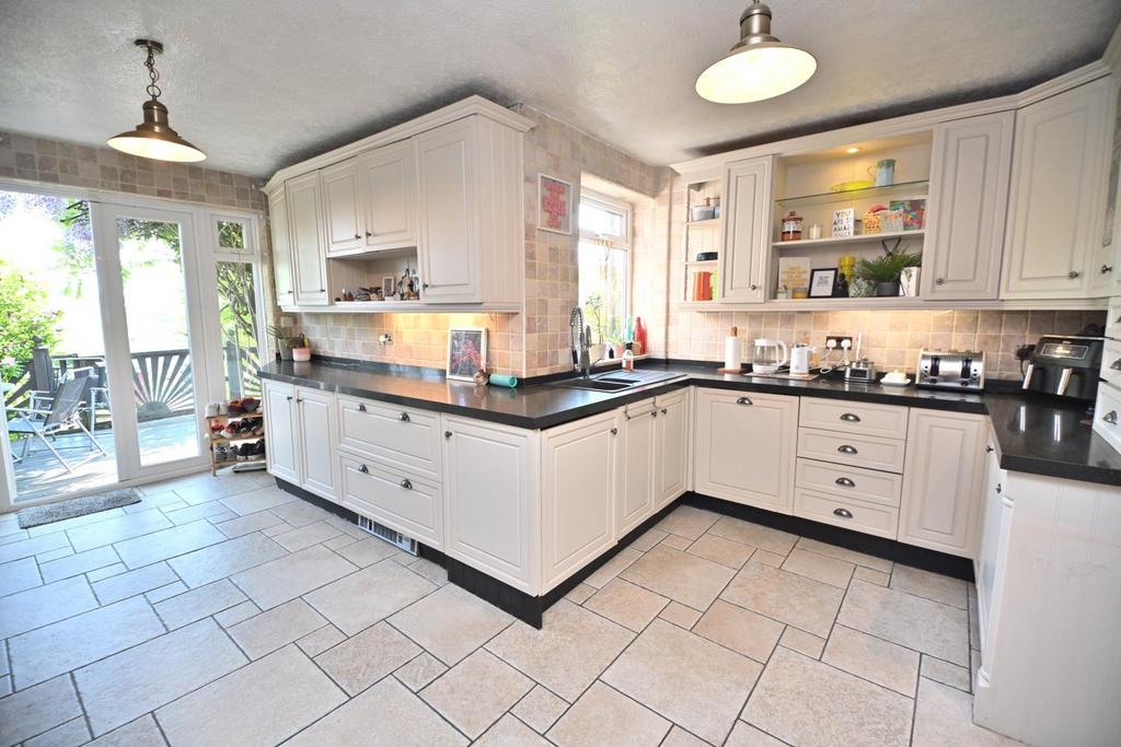 Chorley Road, Westhoughton, Bolton, BL5 3 NS - STUN