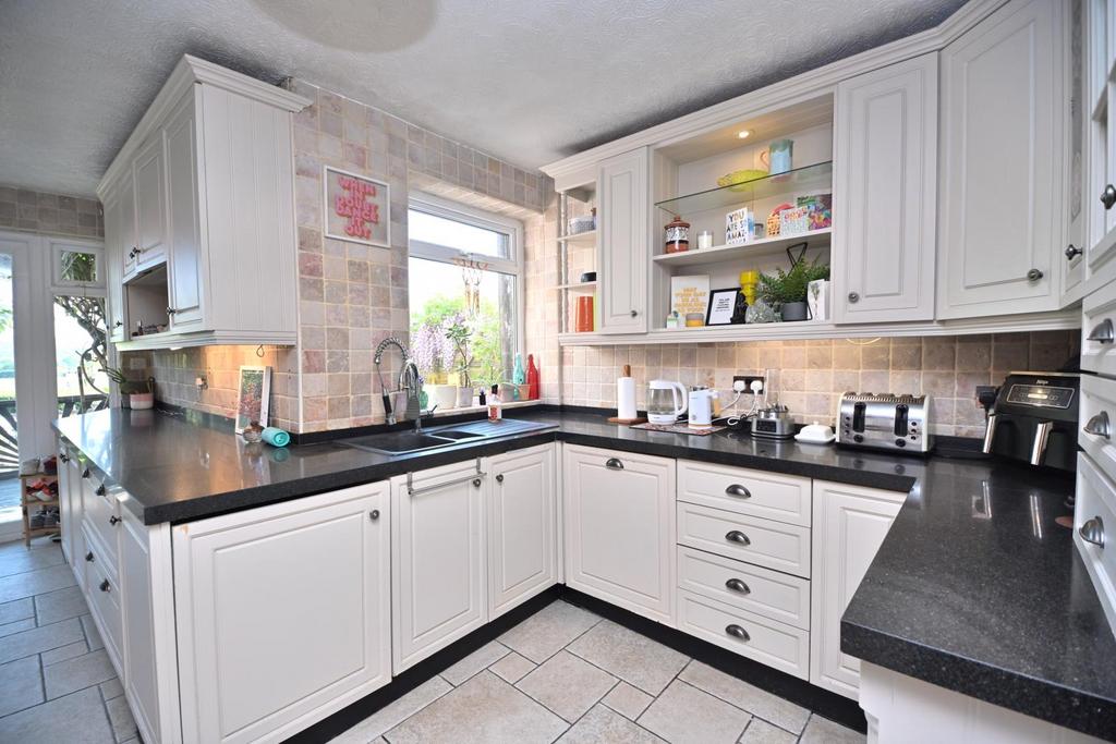 Chorley Road, Westhoughton, Bolton, BL5 3 NS - STUN