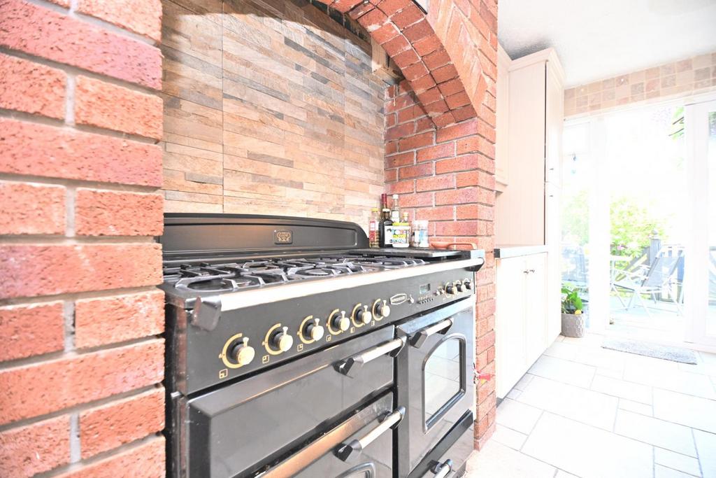 Chorley Road, Westhoughton, Bolton, BL5 3 NS - STUN