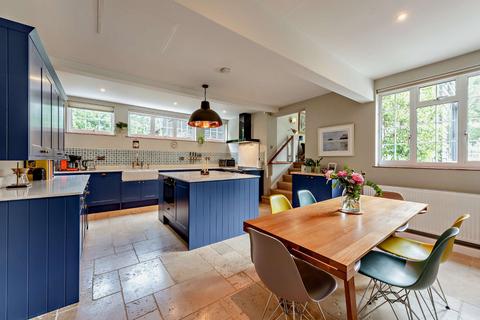 undefined, Wanborough, Guildford, Surrey