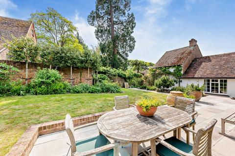 undefined, Wanborough, Guildford, Surrey