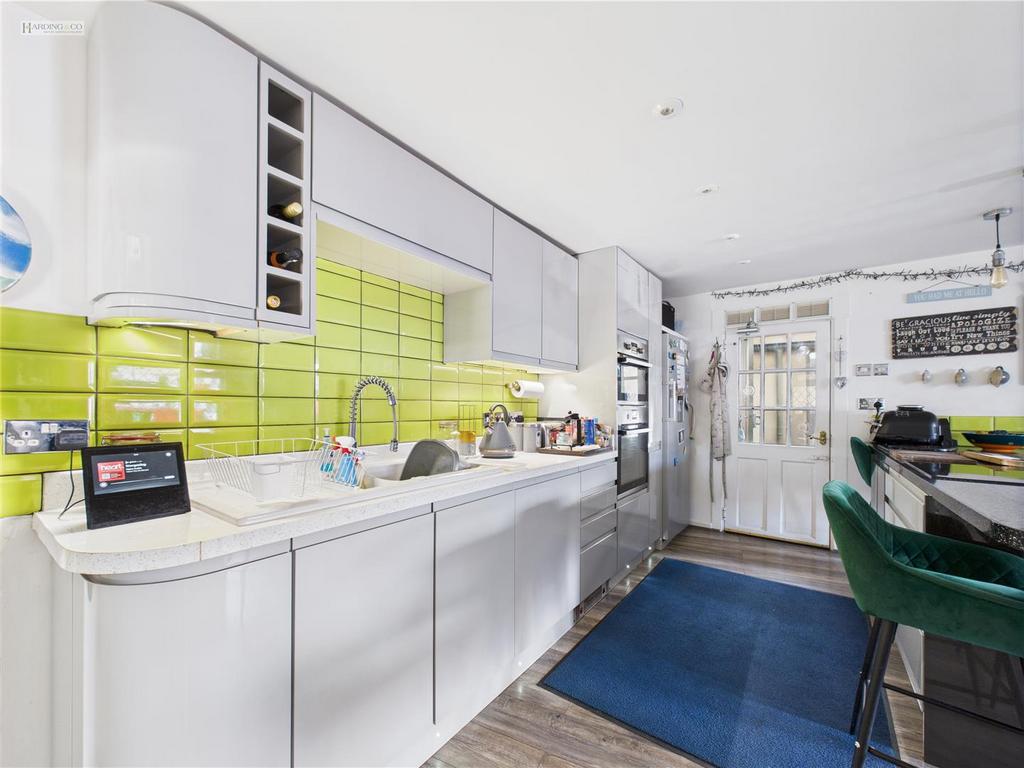 Kitchen.jpg