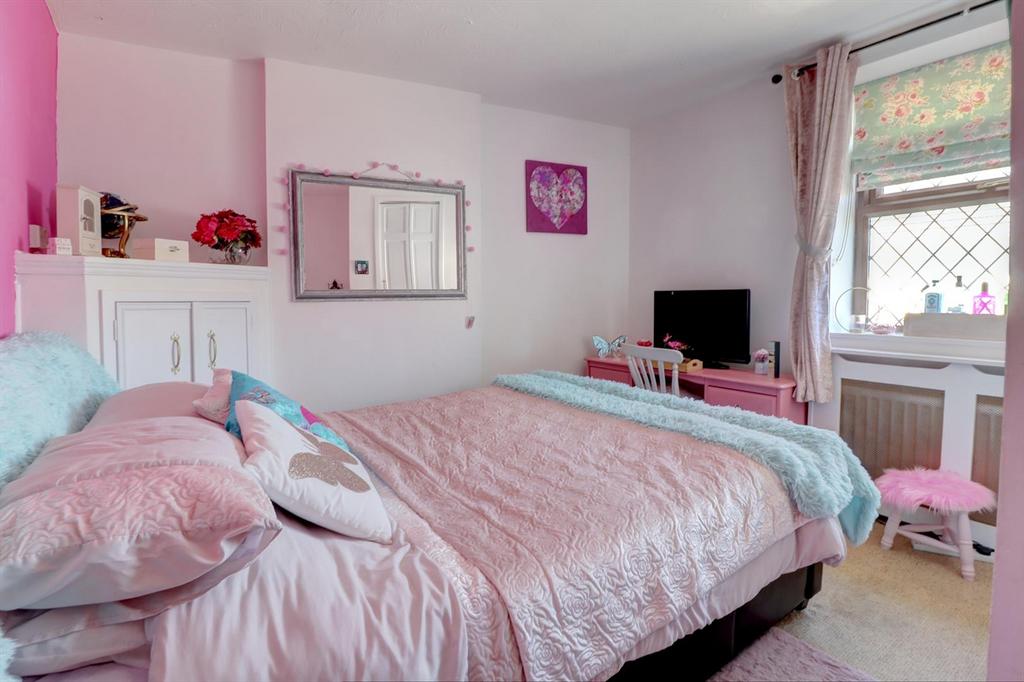Bedroom 2.jpg