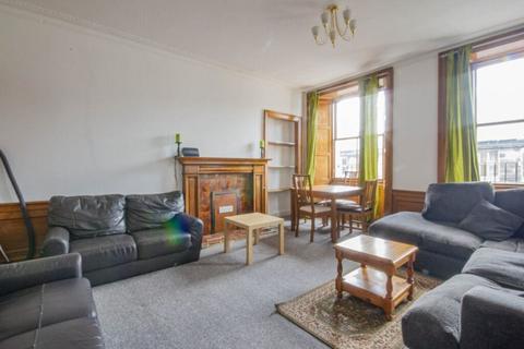 4 bedroom flat to rent, 1830L Clerk Street, Edinburgh, EH8 9JB