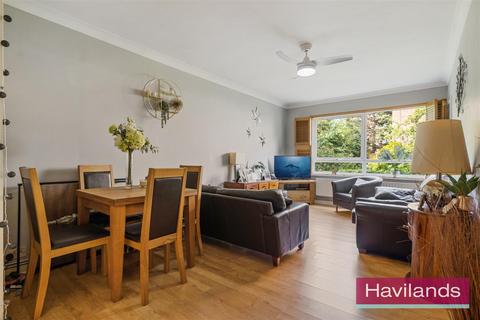 1 bedroom flat for sale, 1a Lincoln Road, Enfield