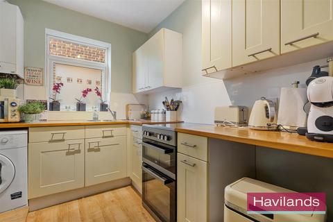 1 bedroom flat for sale, 1a Lincoln Road, Enfield