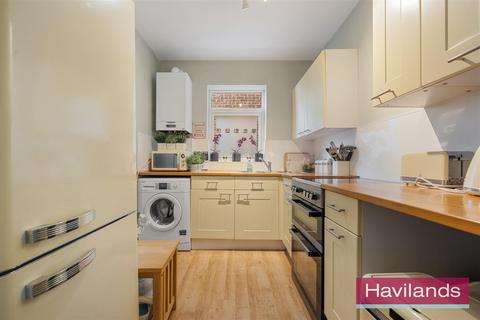 1 bedroom flat for sale, 1a Lincoln Road, Enfield