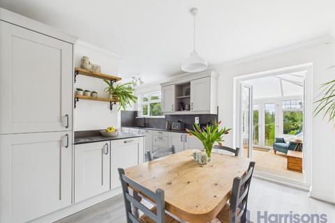 3 bedroom semi-detached house for sale, Woodlands Road, Sittingbourne, Kent, ME10 4SP