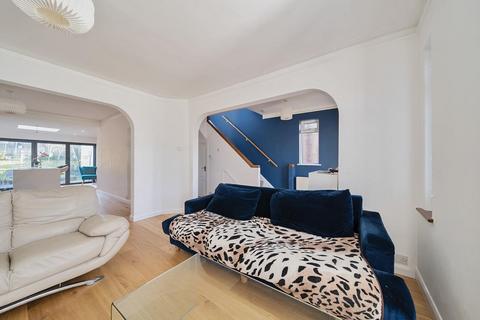 47 Raleigh Drive, London, N20 0UX