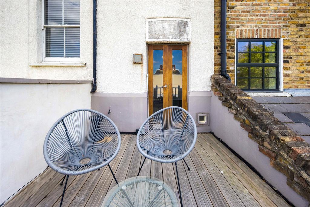 Balcony V 2