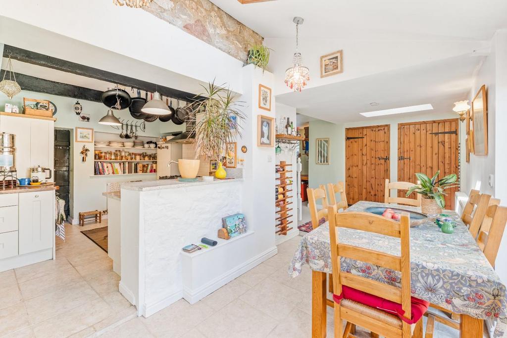 90 High St Yatton BS49 4 DW 11.jpg