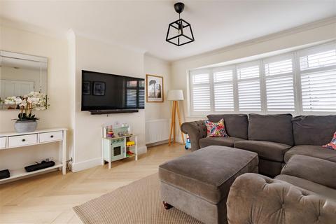 54 Upshire Road, Waltham Abbey, EN9 3NX