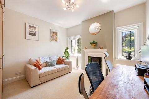Flat 4, 9 Lynwood Road, Epsom, KT17 4LF