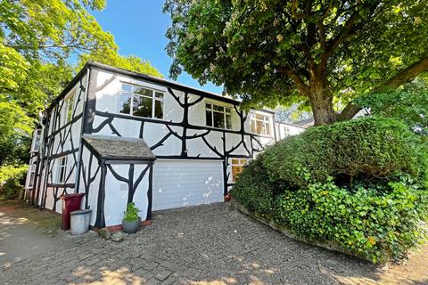 4 bedroom character property for sale, Long Lane, Westhoughton, BL5