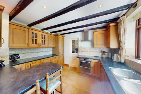 4 bedroom character property for sale, Long Lane, Westhoughton, BL5