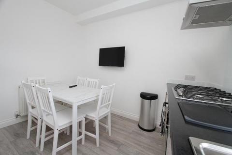 220 Brixton Hill, London, SW2 1HE